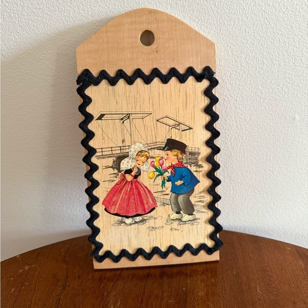 Vintage Wood Post Card 1974 From Holland And Germany Dutch Children Wall Decor - Picture 1 of 7